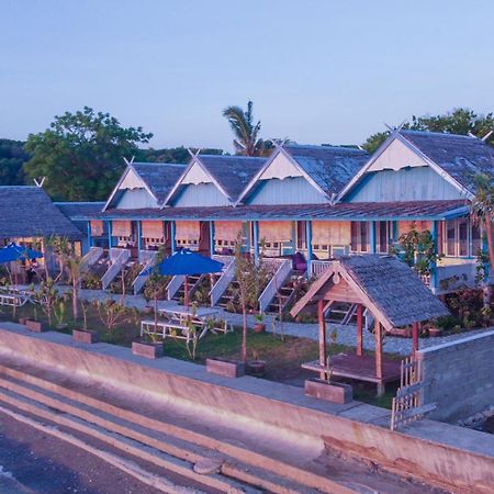Moyo Island Resort Luaran gambar