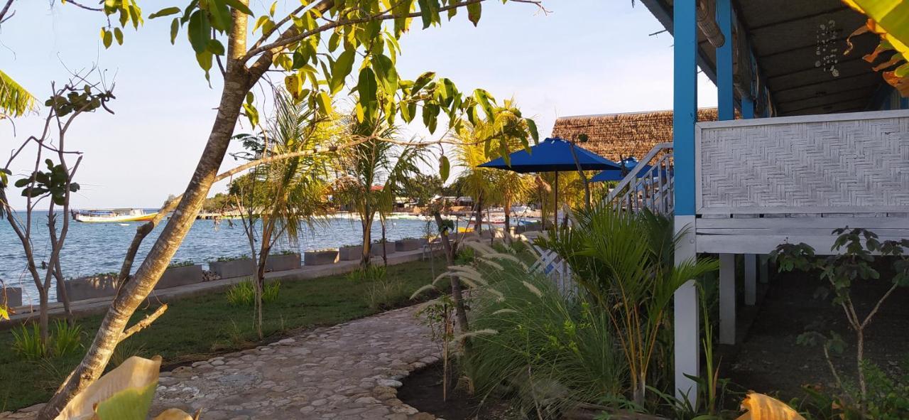 Moyo Island Resort Luaran gambar