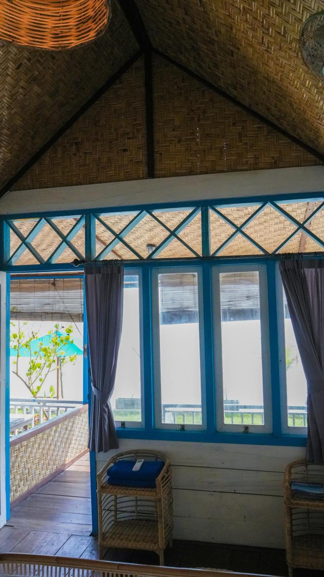 Moyo Island Resort Luaran gambar